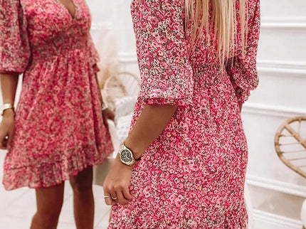 Geblümtes Chiffonkleid