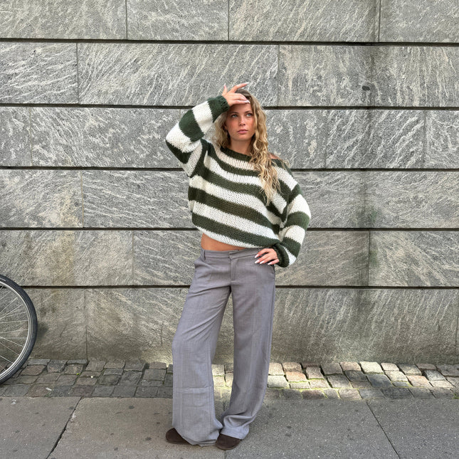 Gemütlicher leichter Strickpullover für lässigen Komfort