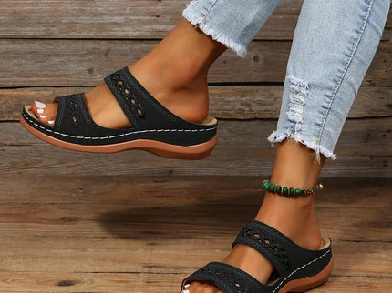 Leichte bequeme Sommerschuhe für sonniges Wetter