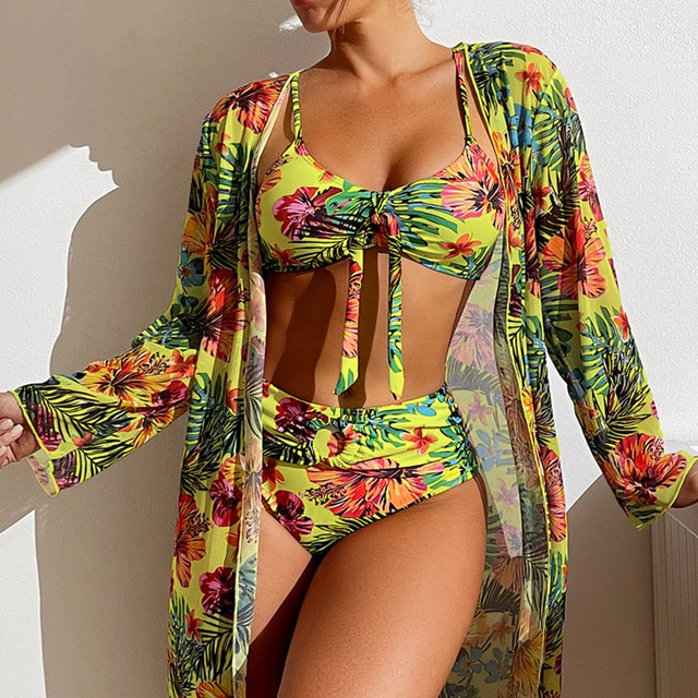 Dreiteiliges Bikini Set