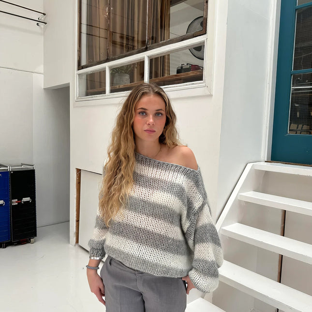 Gemütlicher leichter Strickpullover für lässigen Komfort