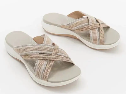 Lässige atmungsaktive Sandalen