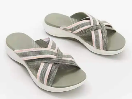 Lässige atmungsaktive Sandalen
