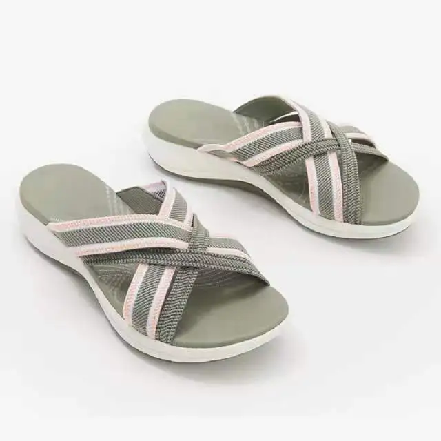 Lässige atmungsaktive Sandalen