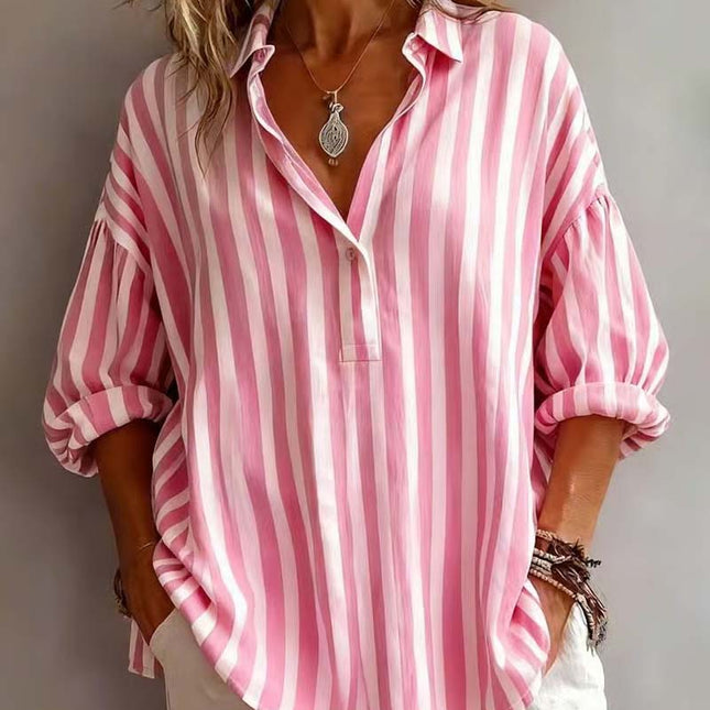 Legere gestreifte Bluse mit Kragen