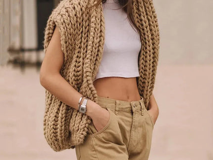 Gemütlicher übergroßer Strickkapuzenpullover