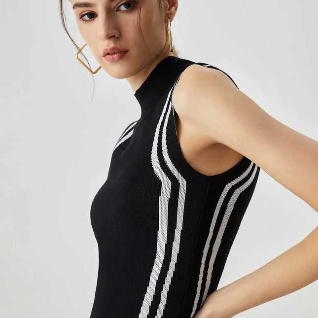 Asymmetrisches Strickkleid