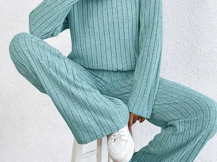 Strickhose und Rollkragenpullover für Frauen