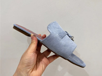 Stilvolle flache Pantoletten