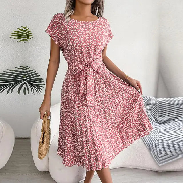 Sommerliches Chiffonkleid mit Blumenmuster