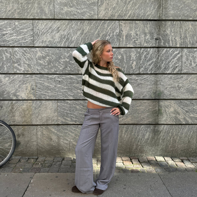 Gemütlicher leichter Strickpullover für lässigen Komfort