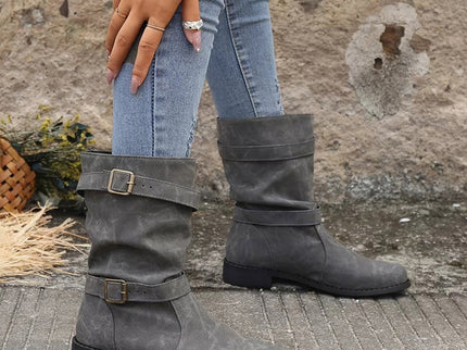 Schicke Leder-Stiefel mit Schnallendetail