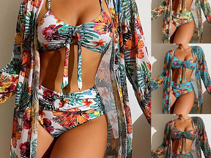 Dreiteiliges Bikini Set