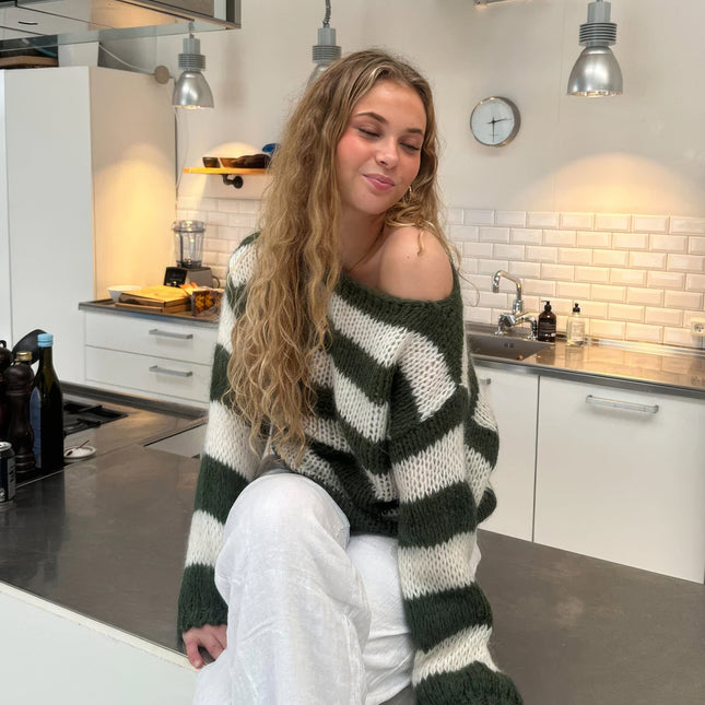 Gemütlicher leichter Strickpullover für lässigen Komfort